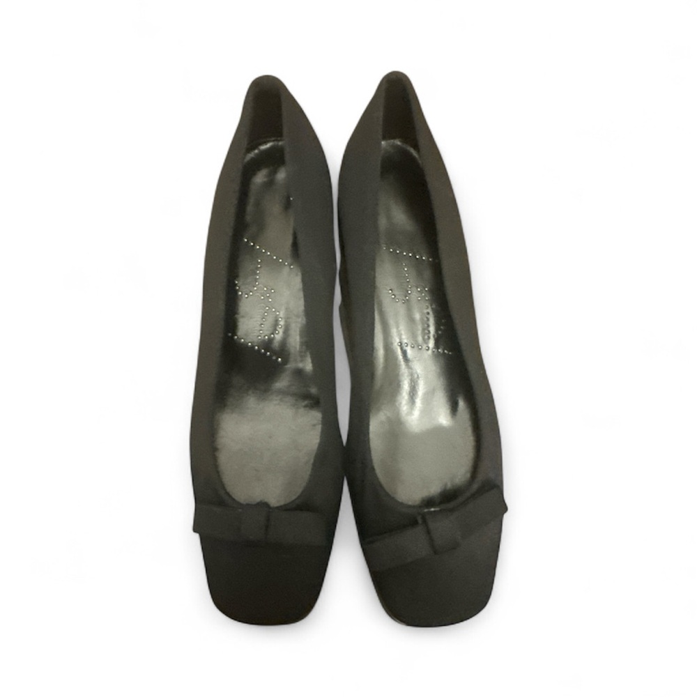 Joan & David Black Flats with Bow Detail